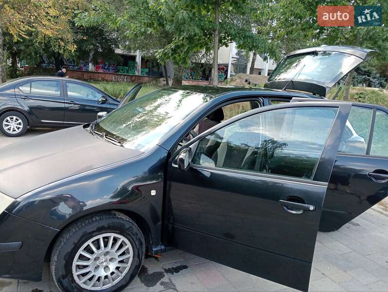 Хетчбек Skoda Fabia 2006 в Львові