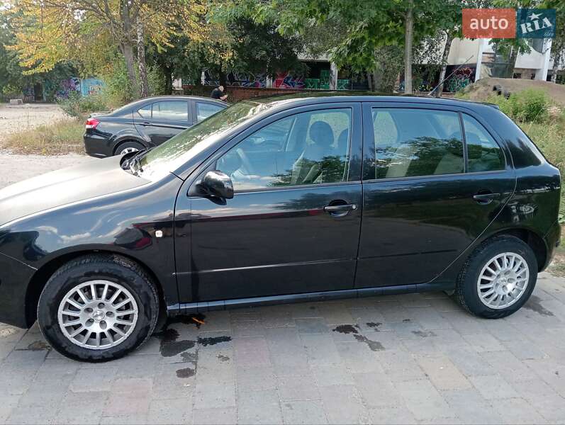 Хетчбек Skoda Fabia 2006 в Львові