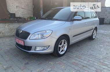 Універсал Skoda Fabia 2010 в Луцьку