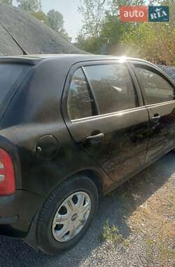Хетчбек Skoda Fabia 2003 в Звягелі