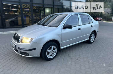 Седан Skoda Fabia 2006 в Львові