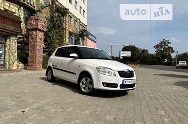 Хэтчбек Skoda Fabia 2008 в Новой Водолаге