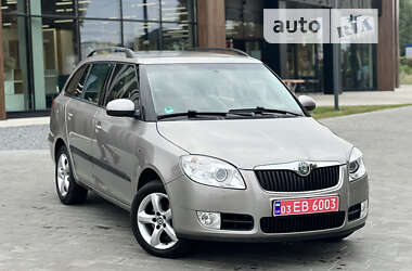 Універсал Skoda Fabia 2008 в Луцьку