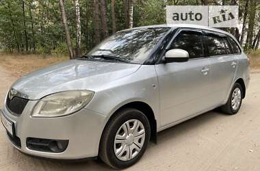 Універсал Skoda Fabia 2008 в Охтирці