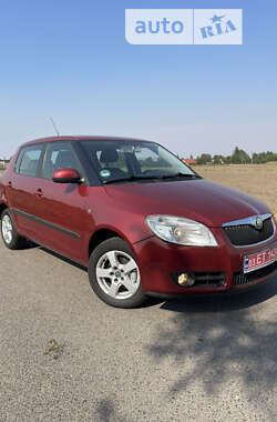 Хэтчбек Skoda Fabia 2007 в Луцке