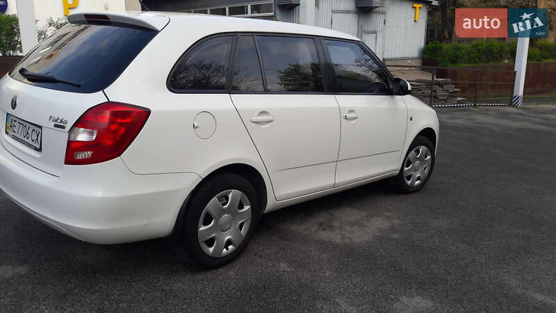 Універсал Skoda Fabia 2008 в Дніпрі