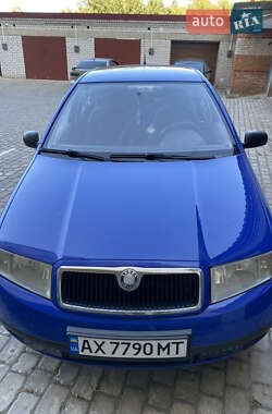 Хэтчбек Skoda Fabia 2002 в 