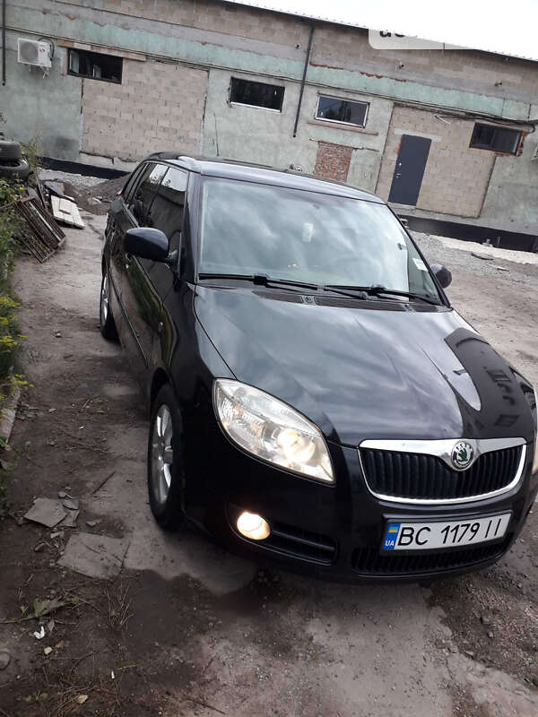 Універсал Skoda Fabia 2008 в Червонограді