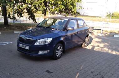 Хетчбек Skoda Fabia 2011 в Києві