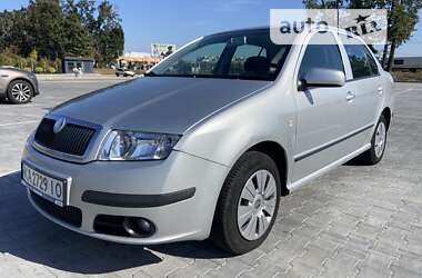 Седан Skoda Fabia 2006 в Києві