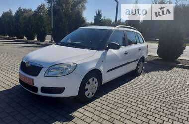 Универсал Skoda Fabia 2009 в Локачах