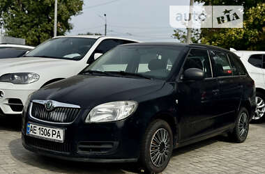 Універсал Skoda Fabia 2010 в Дніпрі