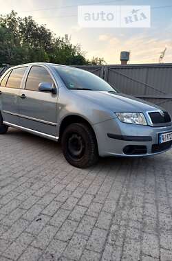 Хетчбек Skoda Fabia 2005 в Сарнах