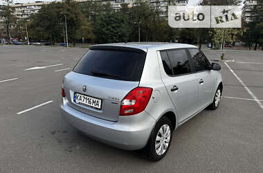 Хетчбек Skoda Fabia 2011 в Києві