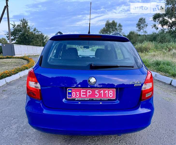 Универсал Skoda Fabia 2010 в Луцке фото 6 Универсал Skoda Fabia 2010 в Луцке