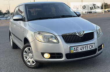 Хэтчбек Skoda Fabia 2008 в Днепре