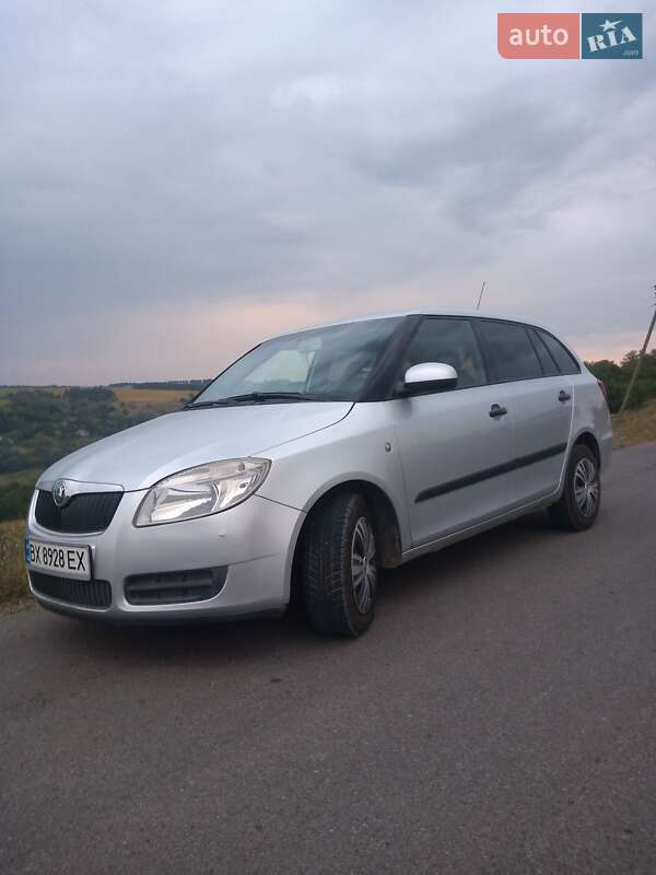 Хэтчбек Skoda Fabia 2009 в Зенькове