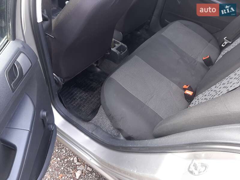 Седан Skoda Fabia 2007 в Луцьку