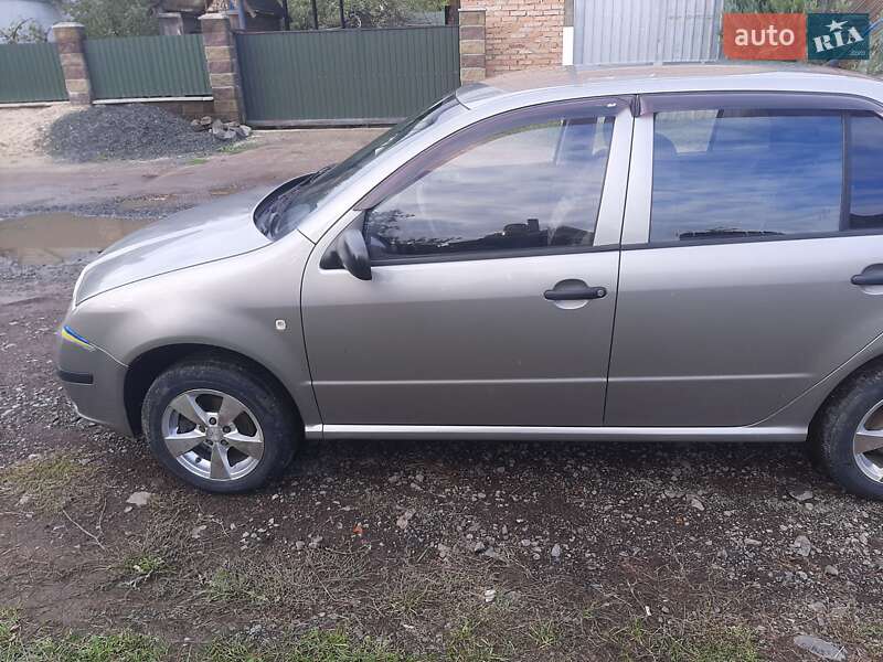 Седан Skoda Fabia 2007 в Луцьку