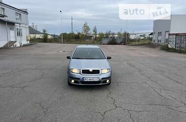 Седан Skoda Fabia 2005 в Хусте