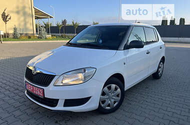 Хэтчбек Skoda Fabia 2013 в Луцке