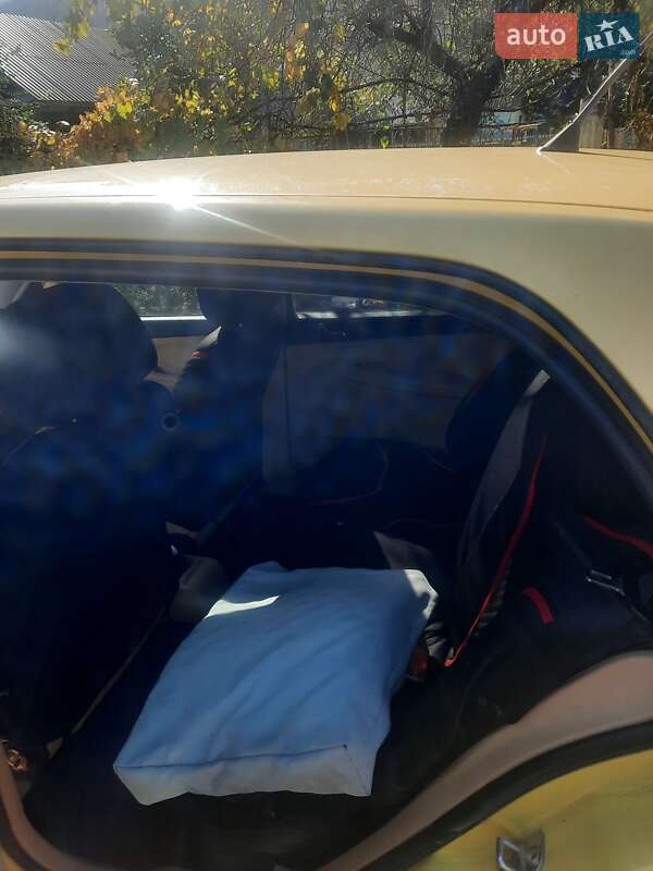 Хэтчбек Skoda Fabia 2000 в Межгорье