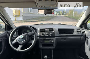 Хетчбек Skoda Fabia 2012 в Хусті