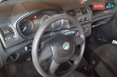 Хэтчбек Skoda Fabia 2009 в 