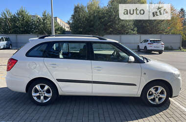 Универсал Skoda Fabia 2009 в Луцке