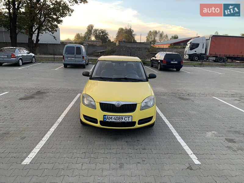 Хэтчбек Skoda Fabia 2008 в Киеве