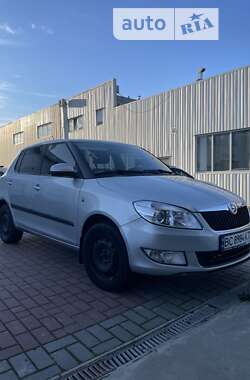 Хетчбек Skoda Fabia 2012 в Пустомитах