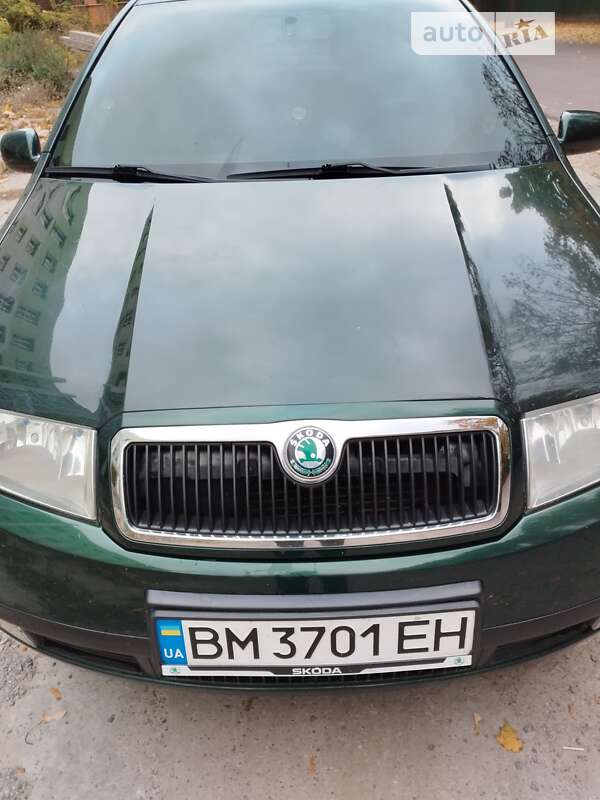 Седан Skoda Fabia 2001 в Ромнах