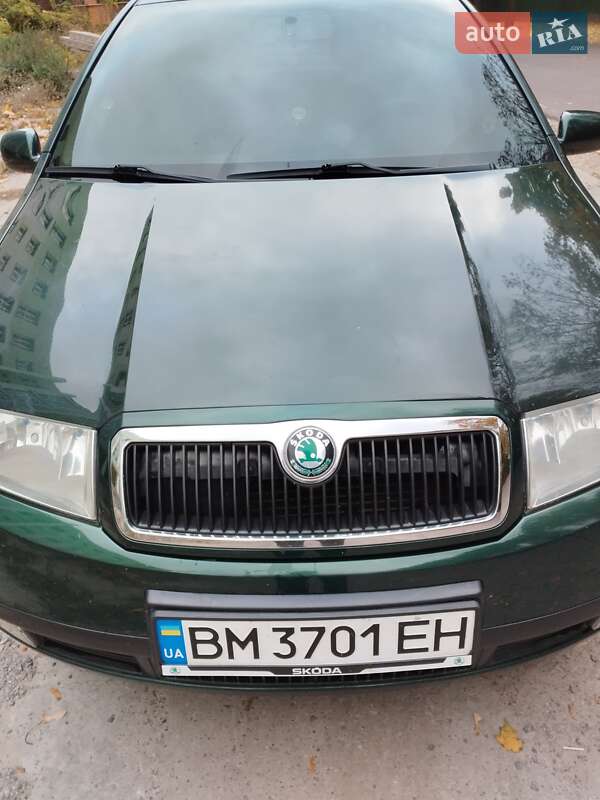 Седан Skoda Fabia 2001 в Ромнах