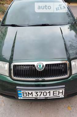 Седан Skoda Fabia 2001 в Ромнах