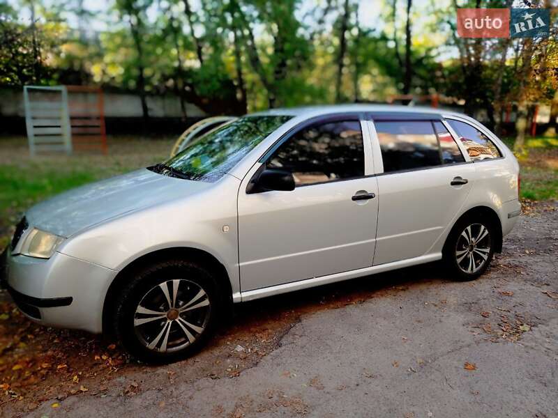 Універсал Skoda Fabia 2002 в Чернігові