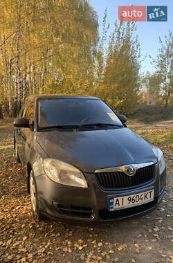 Хэтчбек Skoda Fabia 2008 в 
