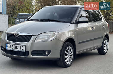 Хетчбек Skoda Fabia 2008 в Києві