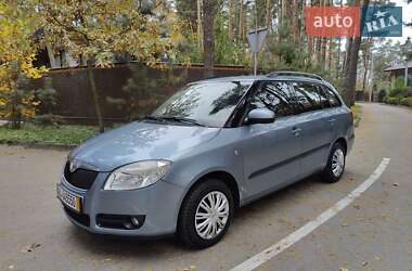 Універсал Skoda Fabia 2008 в Києві