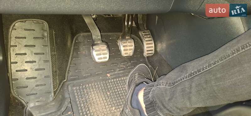 Хэтчбек Skoda Fabia 2011 в Дубно