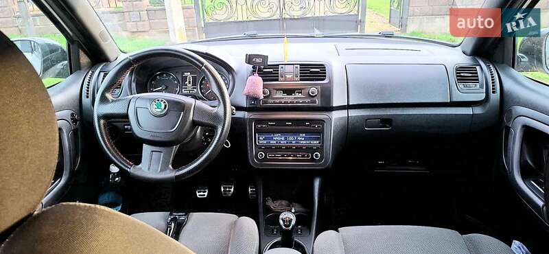 Хэтчбек Skoda Fabia 2011 в Дубно