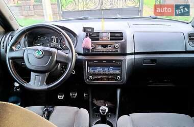 Хэтчбек Skoda Fabia 2011 в 