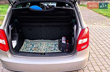 Хэтчбек Skoda Fabia 2011 в 