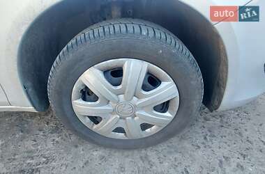 Хэтчбек Skoda Fabia 2013 в 