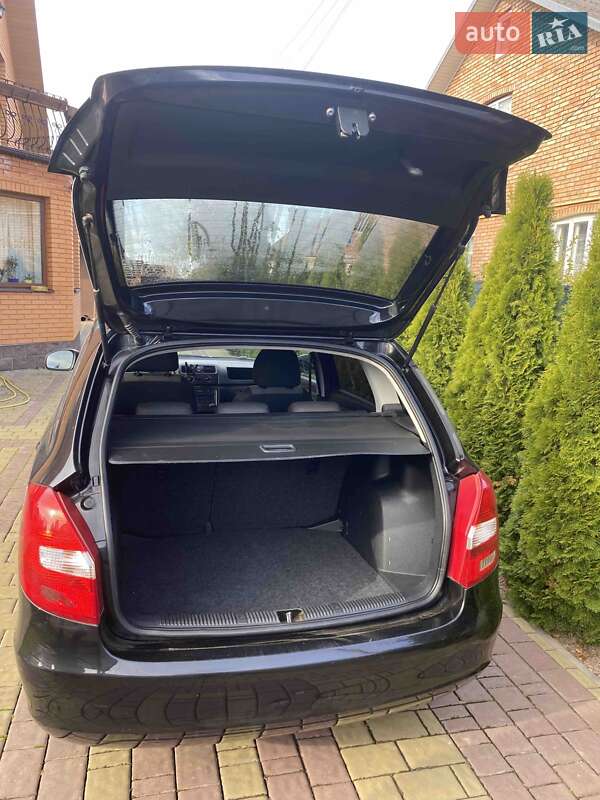 Універсал Skoda Fabia 2011 в Луцьку