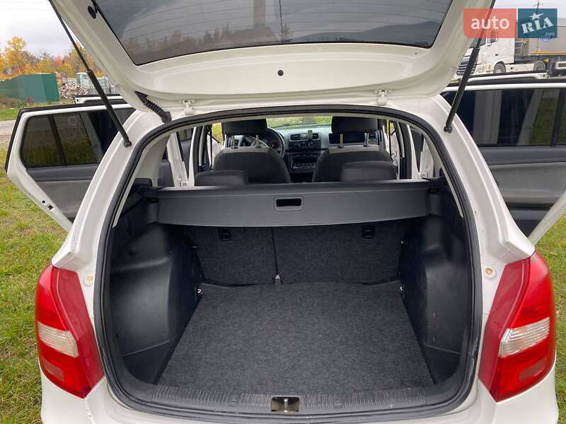 Универсал Skoda Fabia 2010 в Новой Ушице