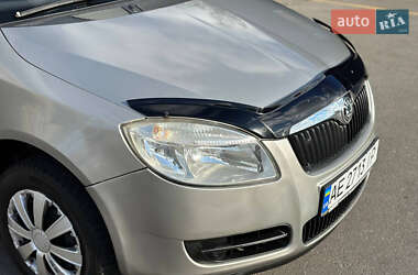 Хетчбек Skoda Fabia 2008 в Дніпрі