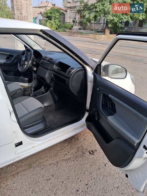 Хетчбек Skoda Fabia 2012 в Миколаєві