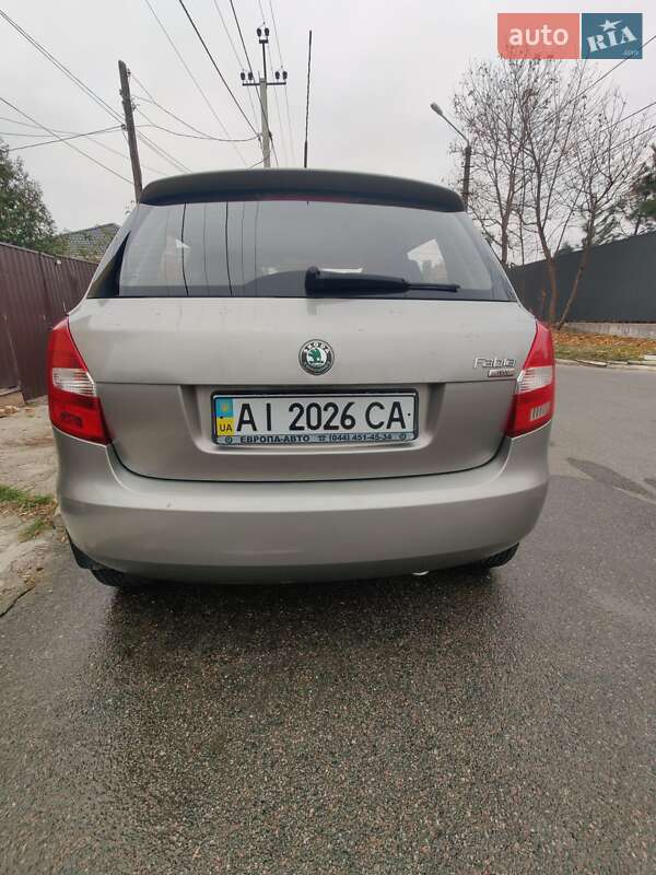 Хетчбек Skoda Fabia 2008 в Києві