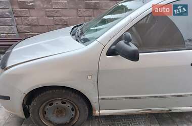 Хэтчбек Skoda Fabia 2005 в 