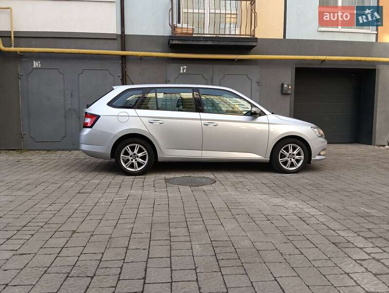 Универсал Skoda Fabia 2015 в Ивано-Франковске